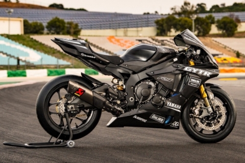 Yamaha R1 Full Carbon